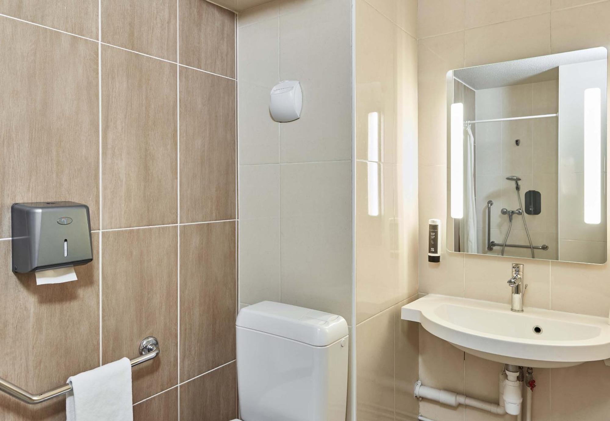 Hotel Orgeval 2*