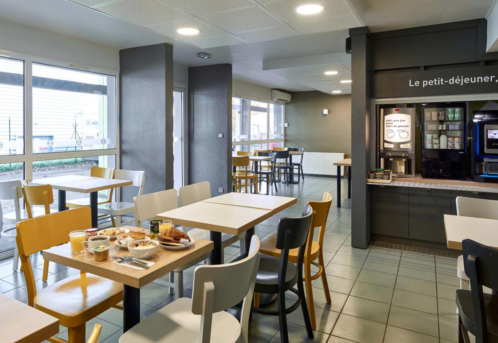 Hotel Orgeval 2*