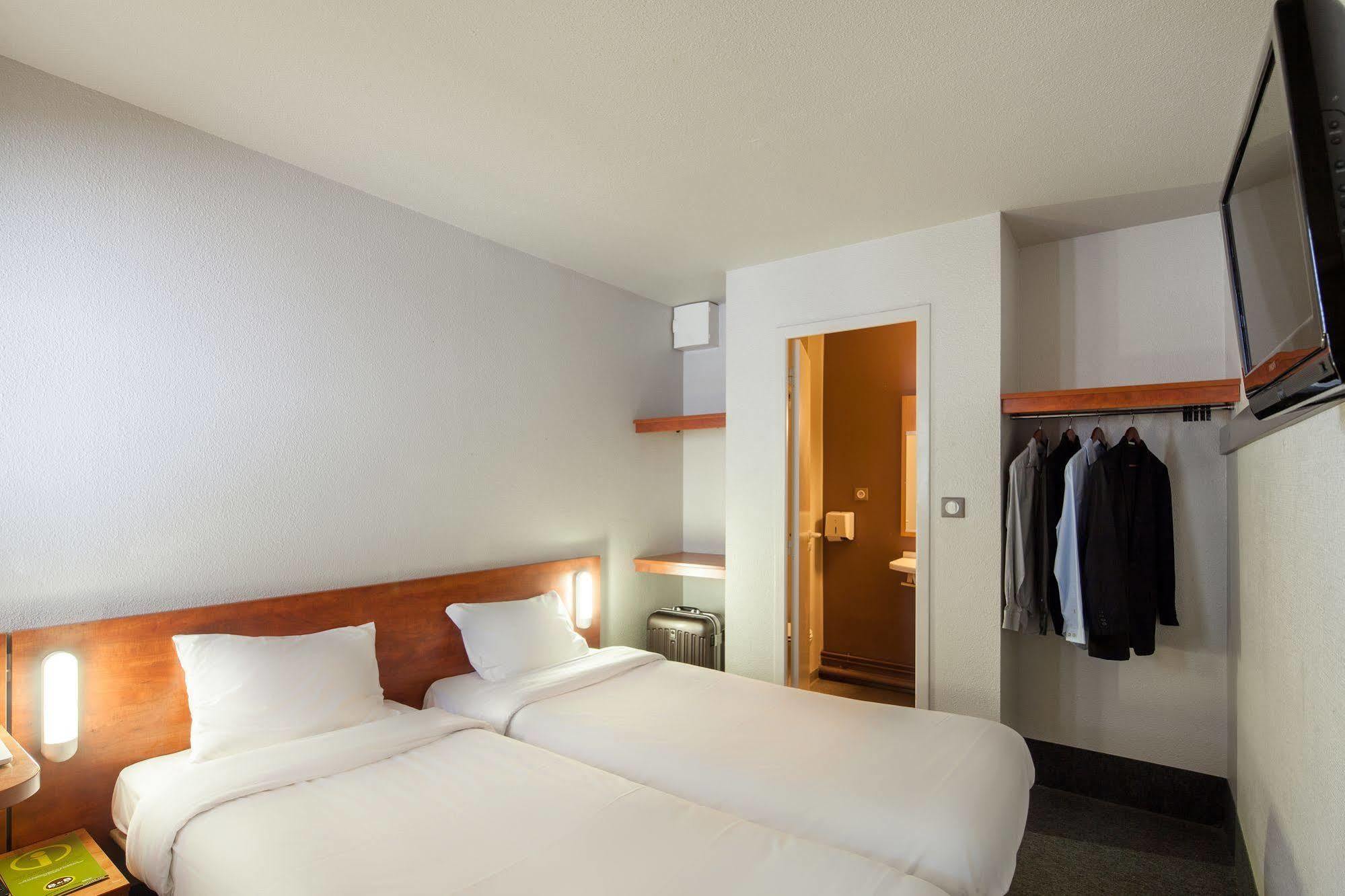 Orgeval Hotel 2*